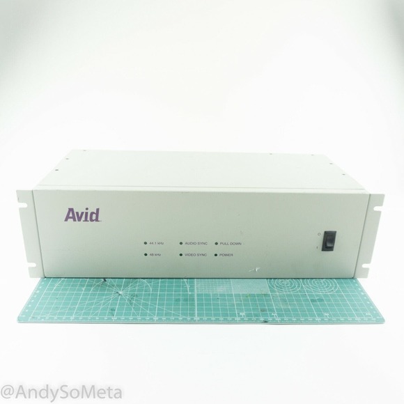 AVID BOB Audio Video Breakout Sync Box Model 0020-00365-01 - Picture 1 of 8